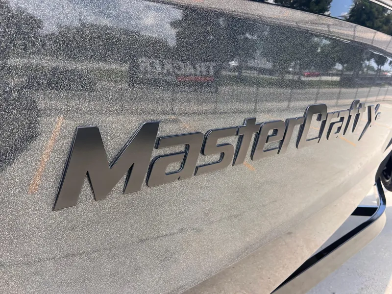Slide: The Image of MasterCraft XStar 2020 - 4
