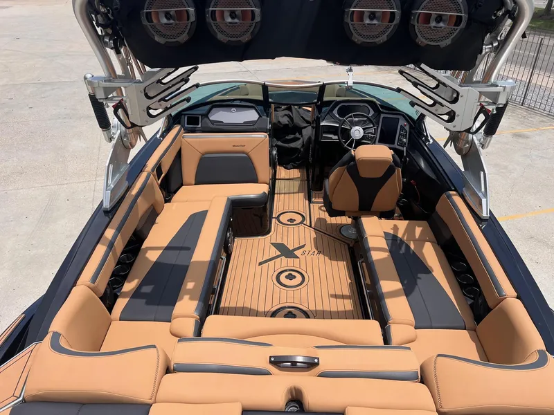 Slide: The Image of MasterCraft XStar 2020 - 7