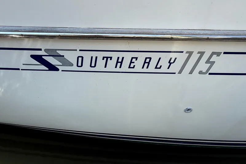 Slide: The Image of Southerly 115 Mk IV 2006 yacht logo on white hull. - 30