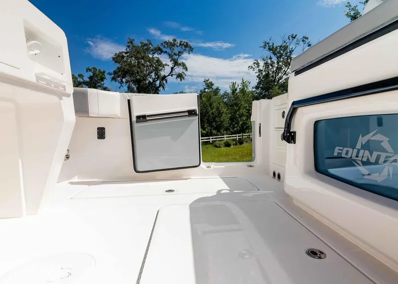 Slide: The Image of Fountain 32 NX 2025 - 14