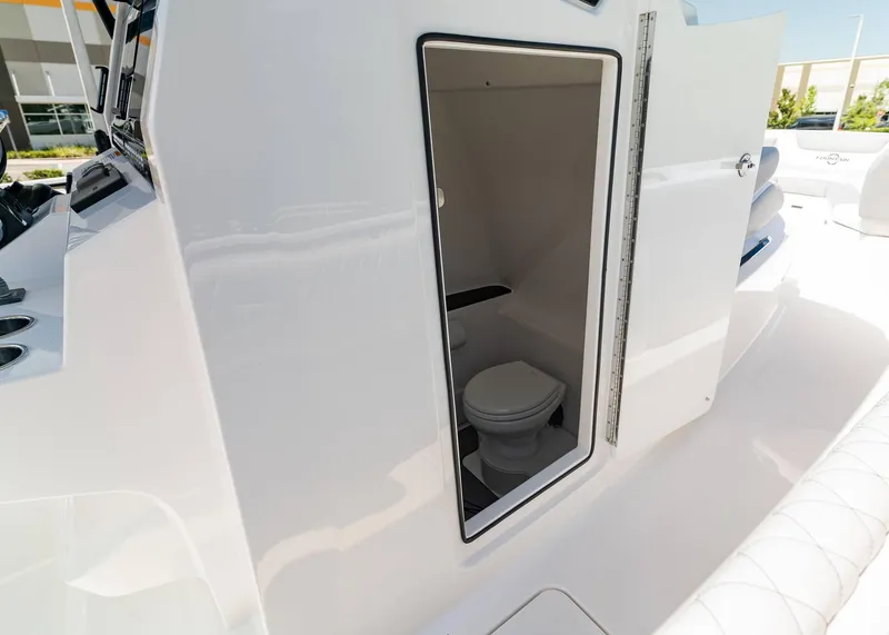 Slide: The Image of Fountain 32 NX 2025 - 22