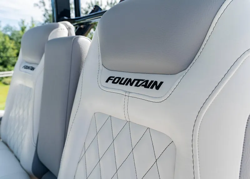 Slide: The Image of Fountain 32 NX 2025 - 25