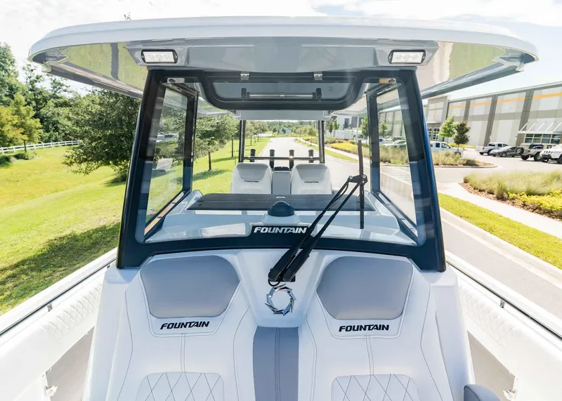 Slide: The Image of Fountain 32 NX 2025 - 27