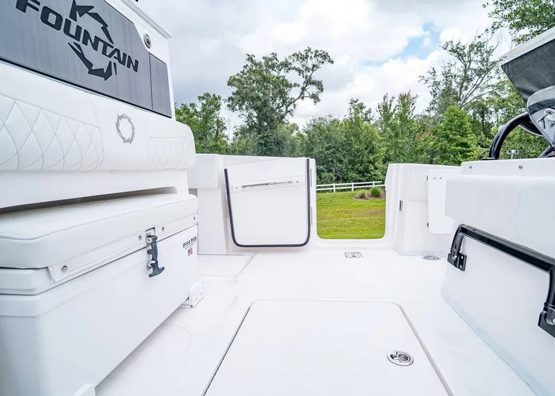 Slide: The Image of Fountain 38 Tournament Edition 2026 - 10