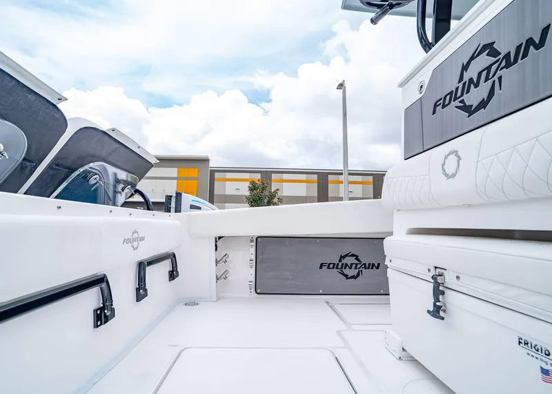 Slide: The Image of Fountain 38 Tournament Edition 2026 - 11