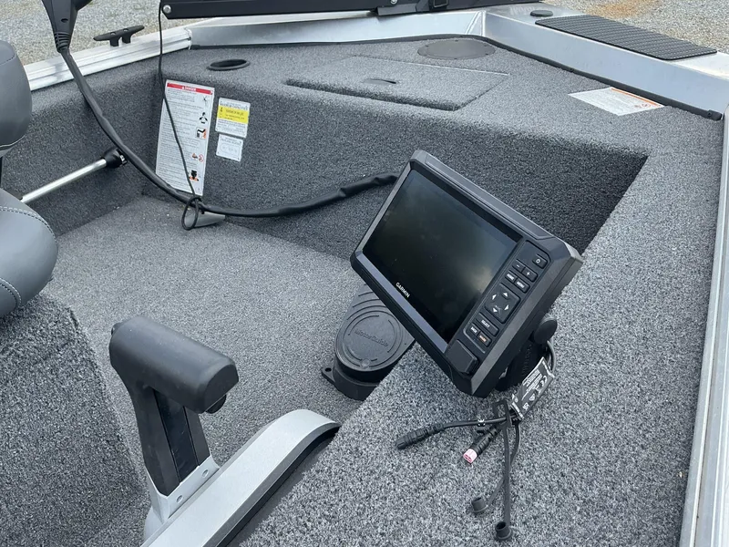 Slide: The Image of Lowe Stryker SS 2024 - 12