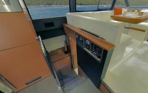 Slide: The Image of Master stateroom aft  private entrance - 9