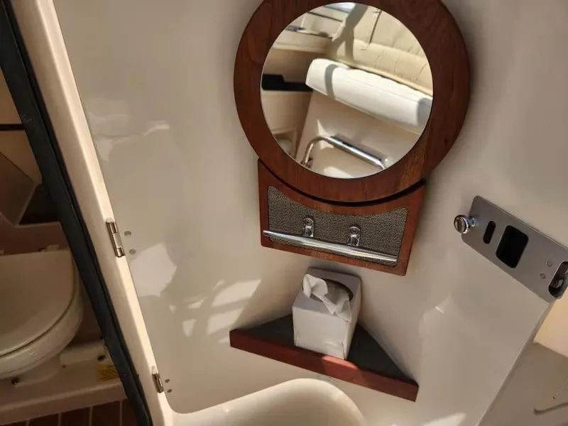 Slide: The Image of Grady-White Freedom 235 2018 - 16