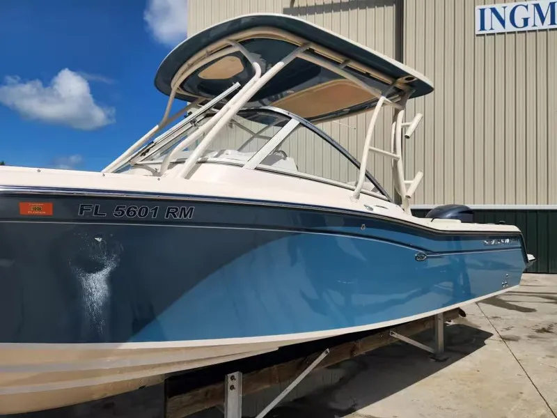 Slide: The Image of Grady-White Freedom 235 2018 - 3