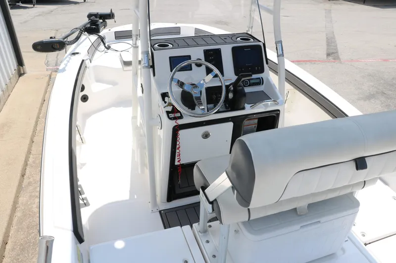 Slide: The Image of Yamaha 190 Fish 2018 - 11