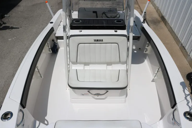 Slide: The Image of Yamaha 190 Fish 2018 - 16