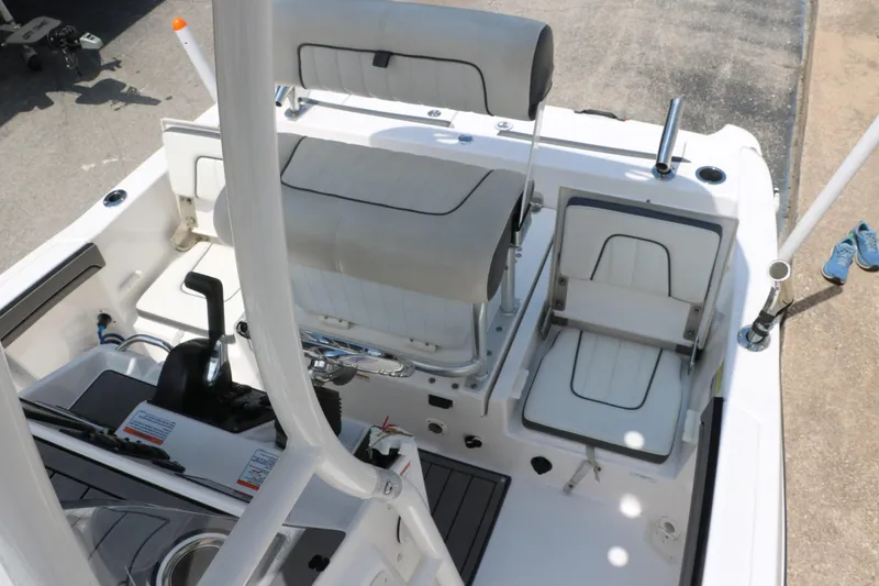 Slide: The Image of Yamaha 190 Fish 2018 - 22