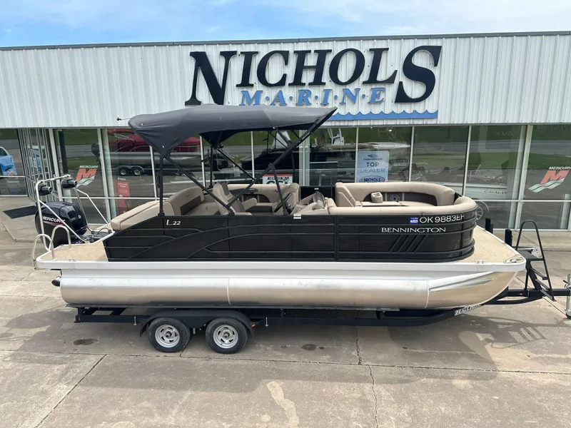 Slide: The Image of Bennington 22 LSB 2022 - 1