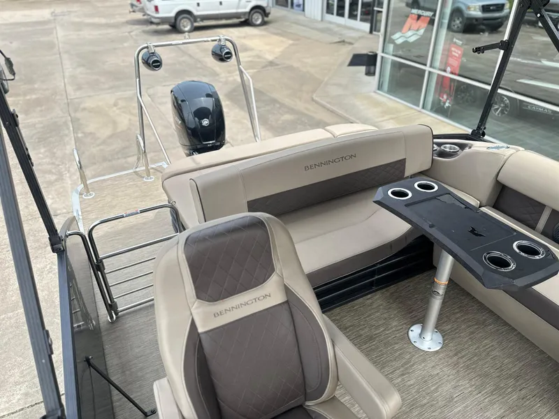 Slide: The Image of Bennington 22 LSB 2022 - 8