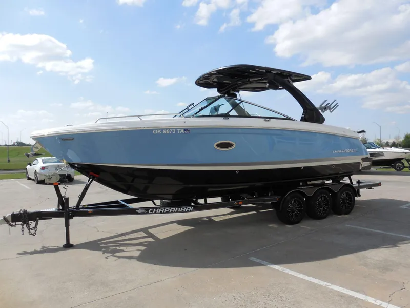 Slide: The Image of Chaparral 30 Surf 2023 - 6