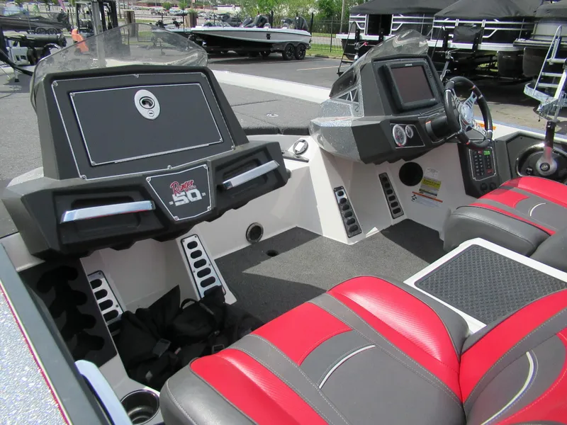 Slide: The Image of Ranger Z520L 2019 - 3