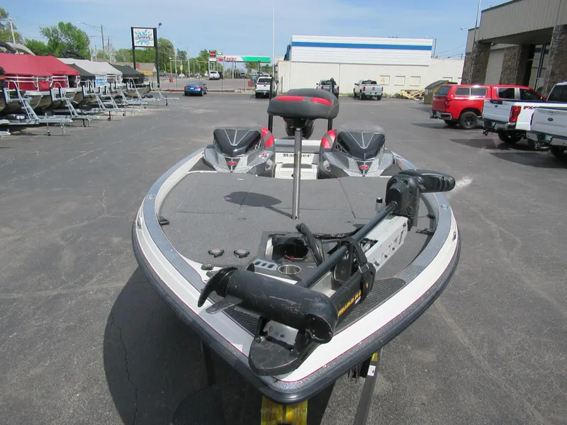 Slide: The Image of Ranger Z520L 2019 - 8