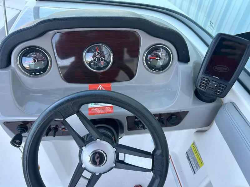 Slide: The Image of Chaparral 23 SSi 2022 - 10