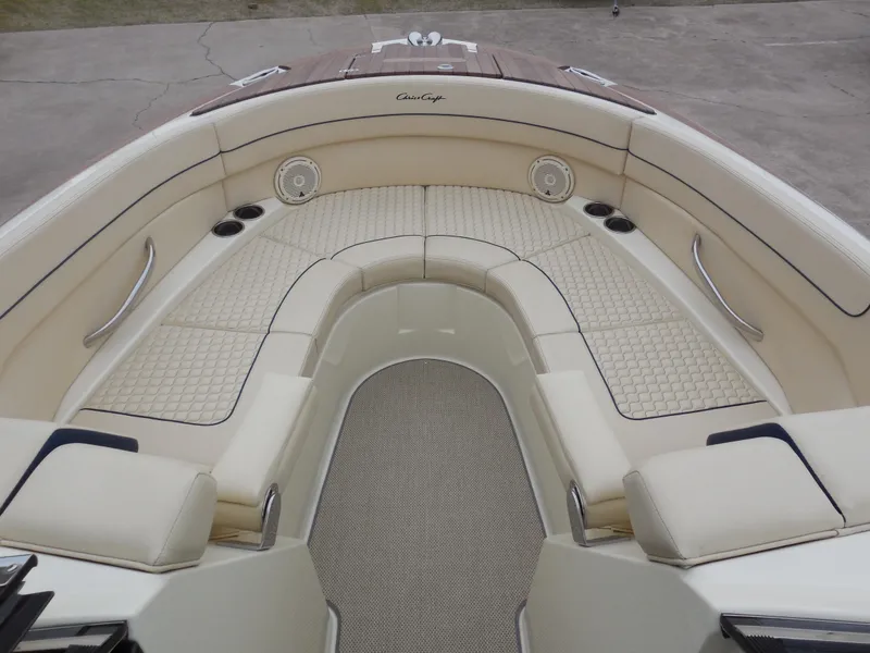 Slide: The Image of Chris-Craft Launch 28 GT 2019 - 15