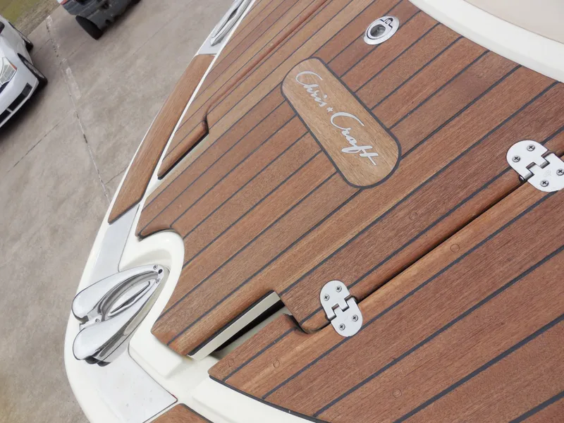 Slide: The Image of Chris-Craft Launch 28 GT 2019 - 16
