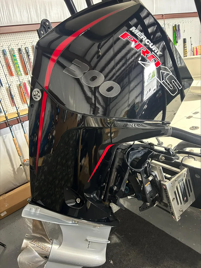 Slide: The Image of Mercury Pro XS 300 outboard motor on 2008 Lake & Bay Boca Grande boat. - 17