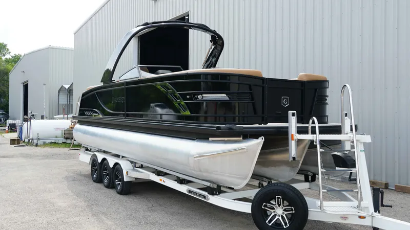 Slide: The Image of Godfrey Sanpan SP2700SBW 2025 - 2