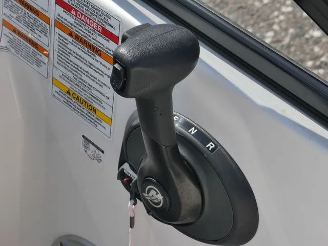 Slide: The Image of Bayliner 210 Deck Boat 2019 - 19