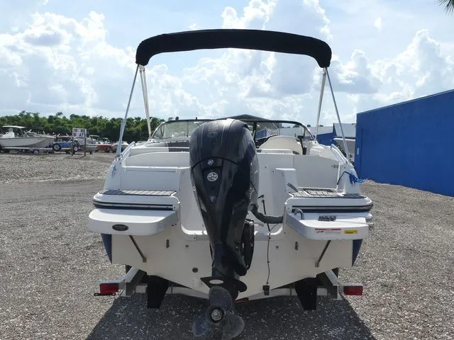 Slide: The Image of Bayliner 210 Deck Boat 2019 - 5