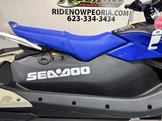 Slide: The Image of Sea-Doo Spark Trixx For 3 Rotax 900 ACE - 90 Ibr A 2025 - 11