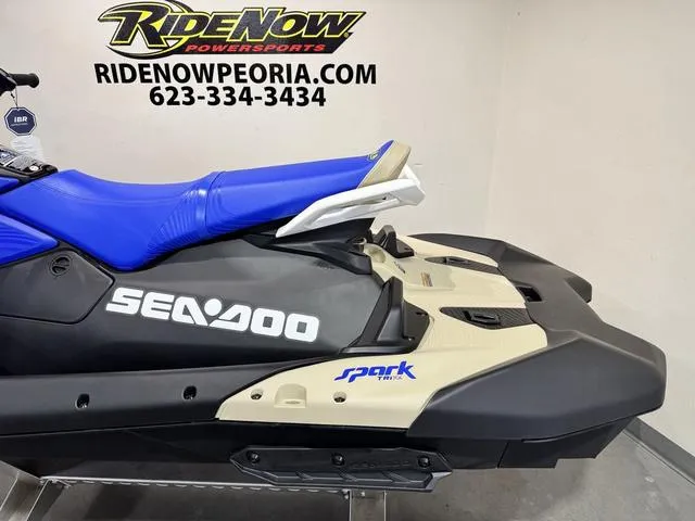 Slide: The Image of Sea-Doo Spark Trixx For 3 Rotax 900 ACE - 90 Ibr A 2025 - 16