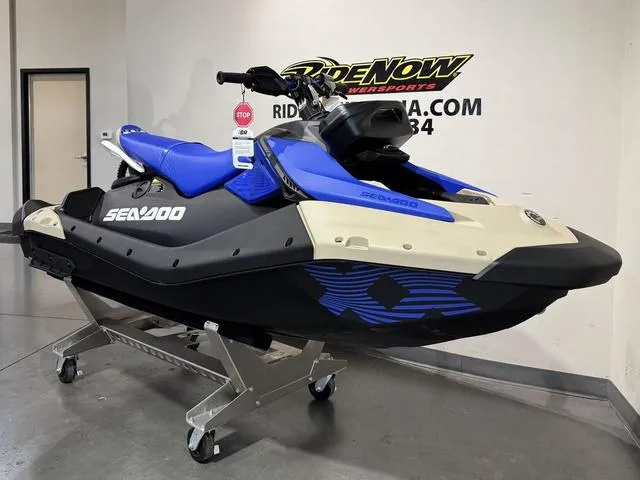 Slide: The Image of Sea-Doo Spark Trixx For 3 Rotax 900 ACE - 90 Ibr A 2025 - 5