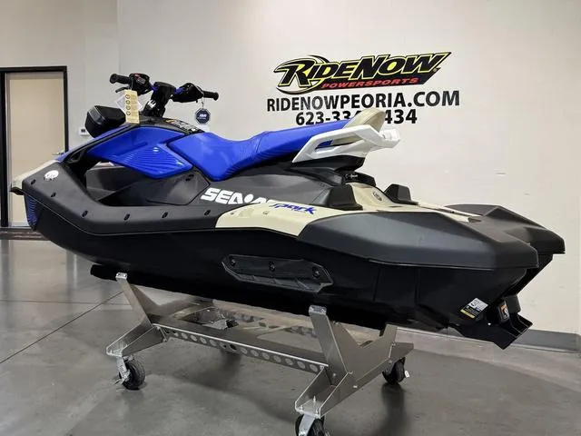 Slide: The Image of Sea-Doo Spark Trixx For 3 Rotax 900 ACE - 90 Ibr A 2025 - 9