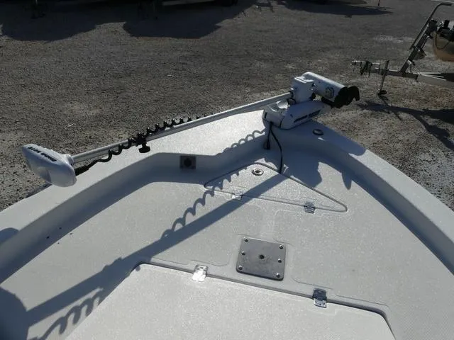 Slide: The Image of NauticStar 2200 Sport 2013 - 13