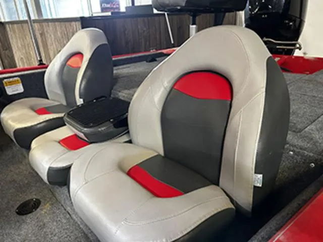 Slide: The Image of Tracker Pro Team 175TXW 2007 - 5