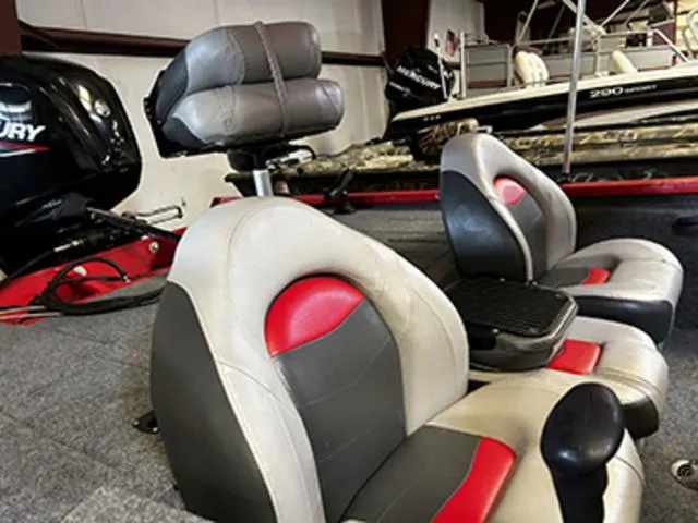 Slide: The Image of Tracker Pro Team 175TXW 2007 - 7