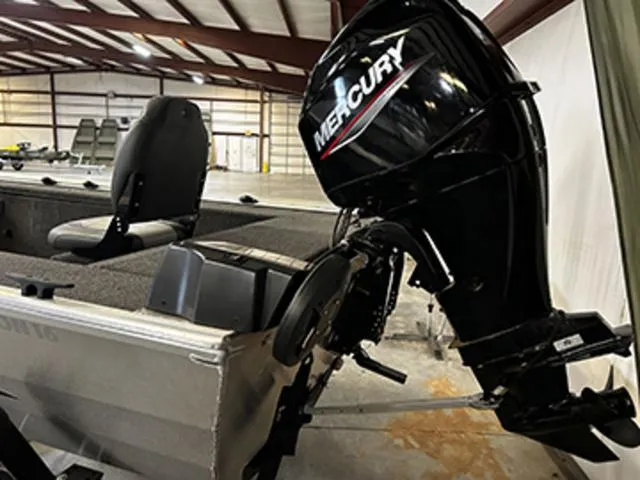 Slide: The Image of Lowe Skorpion Stick Steer 2021 - 11