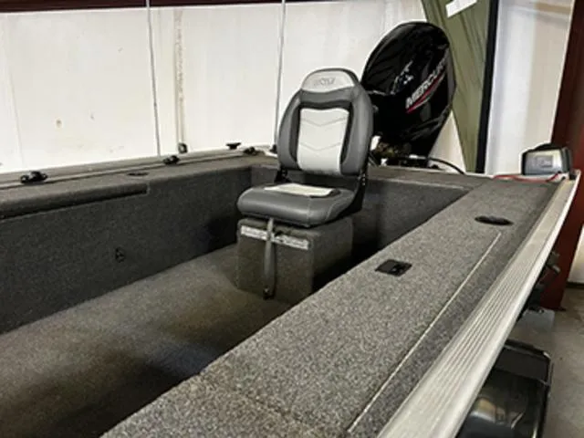 Slide: The Image of Lowe Skorpion Stick Steer 2021 - 4