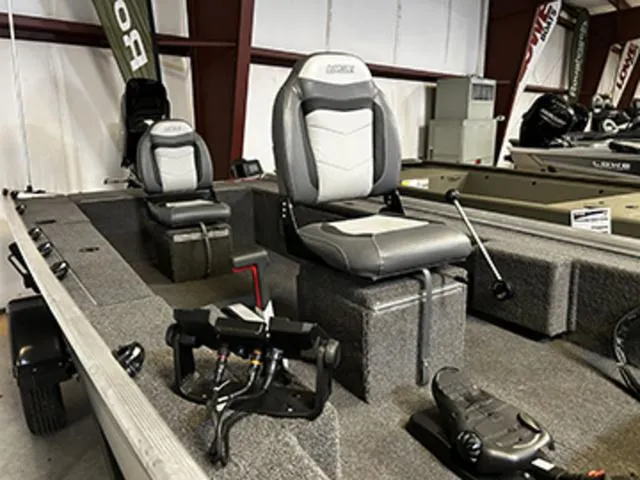 Slide: The Image of Lowe Skorpion Stick Steer 2021 - 8