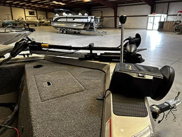 Slide: The Image of Lowe Skorpion Stick Steer 2021 - 9