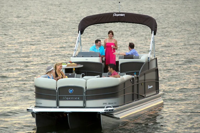 Slide: The Image of Premier 290 Grand View 2015 - 20