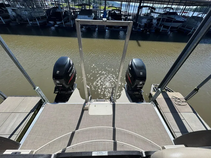 Slide: The Image of Premier 290 Grand View 2015 - 3