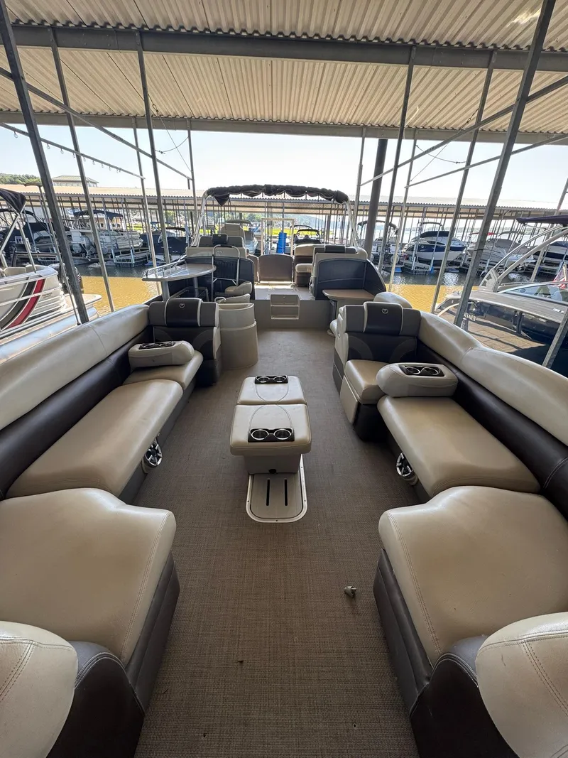 Slide: The Image of Premier 290 Grand View 2015 - 6