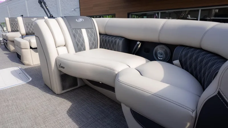 Slide: The Image of Barletta Lusso L23M 2026 - 19