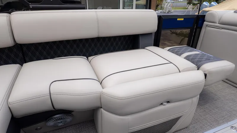 Slide: The Image of Barletta Lusso 23U 2026 - 11