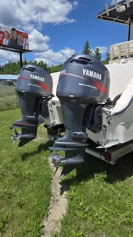 Slide: The Image of Grady-White X26 Tigercat 2000 - 4