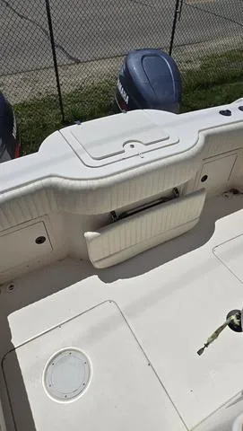 Slide: The Image of Grady-White X26 Tigercat 2000 - 9