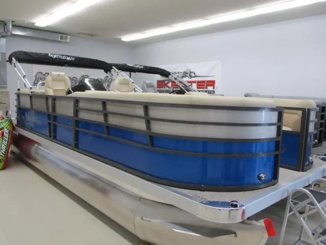 The Image of Montego Bay 8522-BR-DLX 2023 - 1