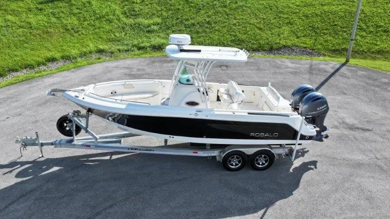 Slide: The Image of Robalo 260 Robalo 2015 - 103