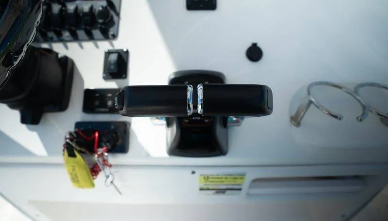 Slide: The Image of Robalo 260 Robalo 2015 - 49