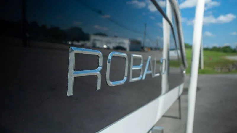 Slide: The Image of Robalo 260 Robalo 2015 - 74